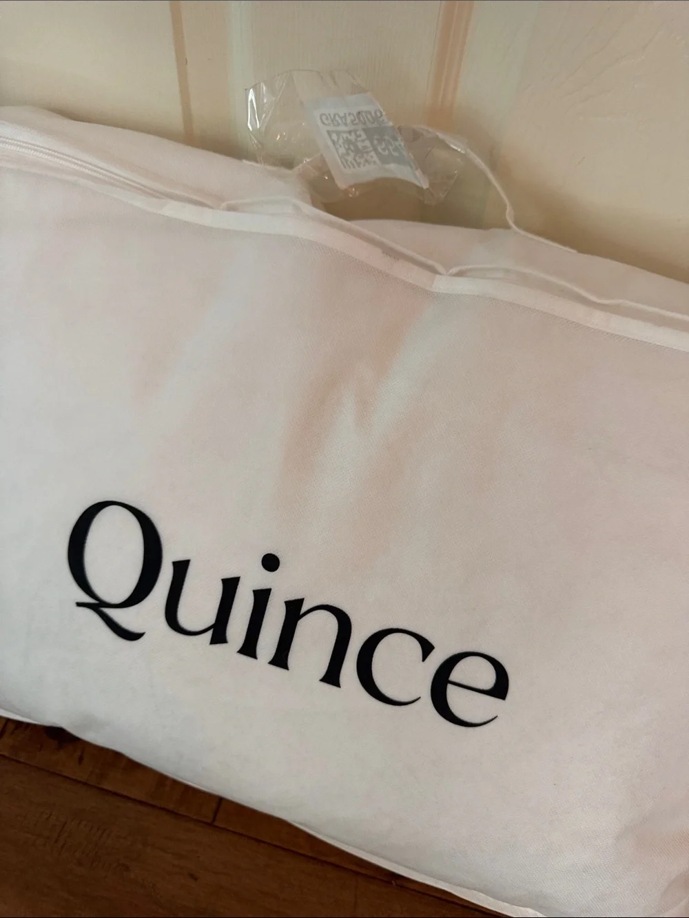 NWT Quince Premium Down Pillow $104